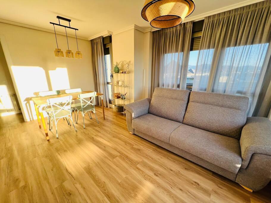 Ferienwohnung Luminoso Atico Con Terraza Santander Exterior foto
